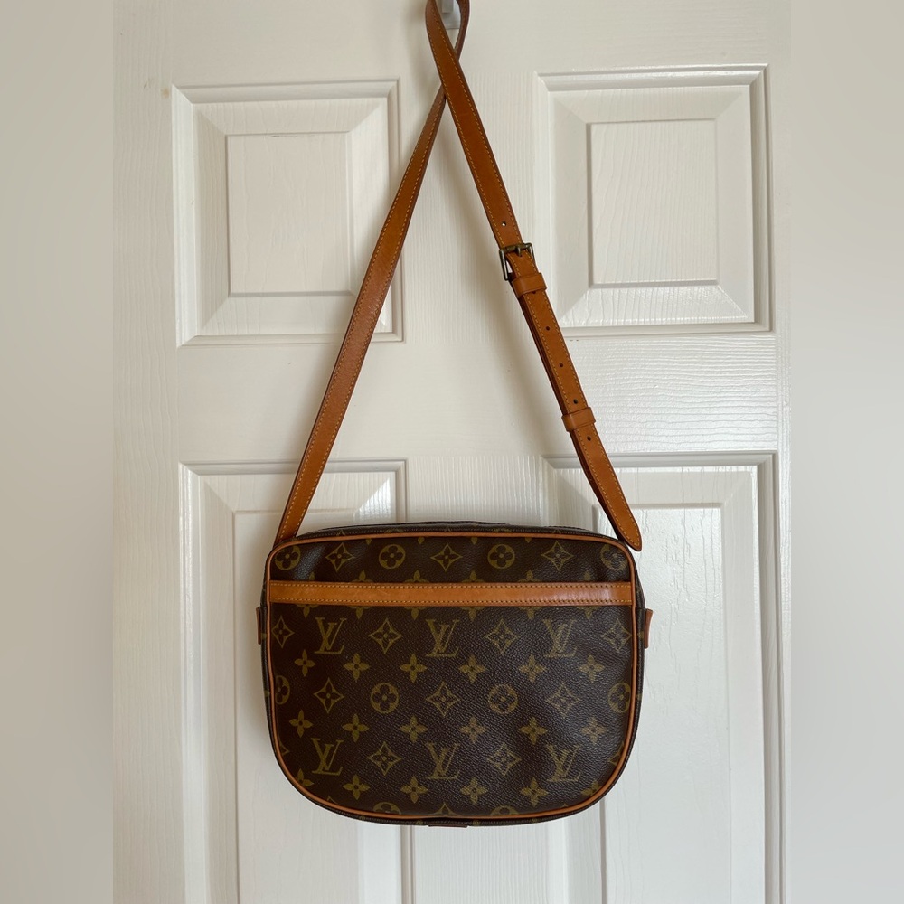 Louis Vuitton Jeune Fille Monogram Crossbody Bag - Picture 5 of 14